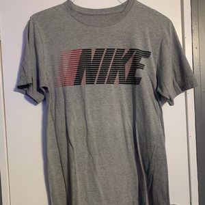 Nike T-shirt